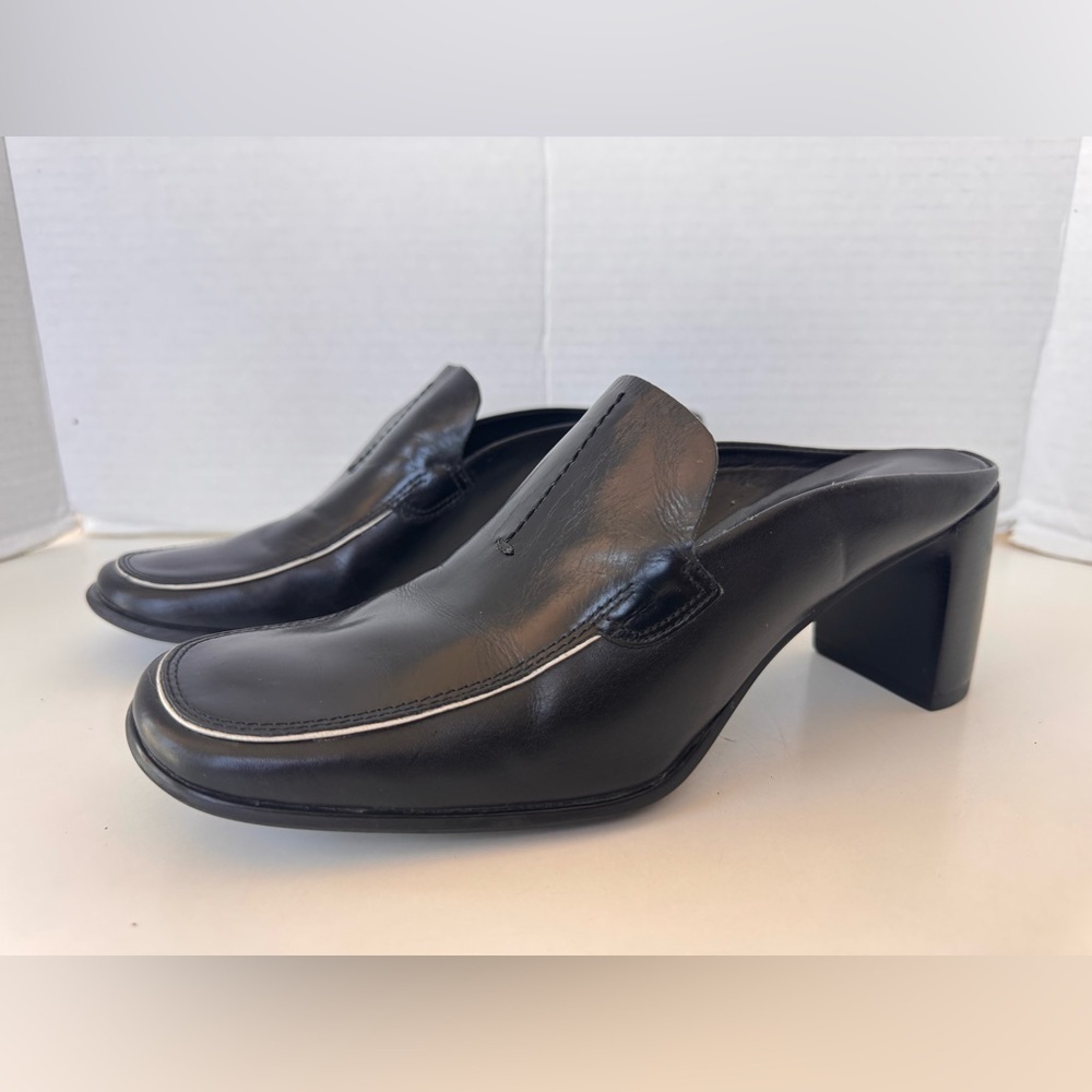 Vintage 90s Y2K Style Franco Sarto Black Leather Block Heel Slip On Mule Shoes